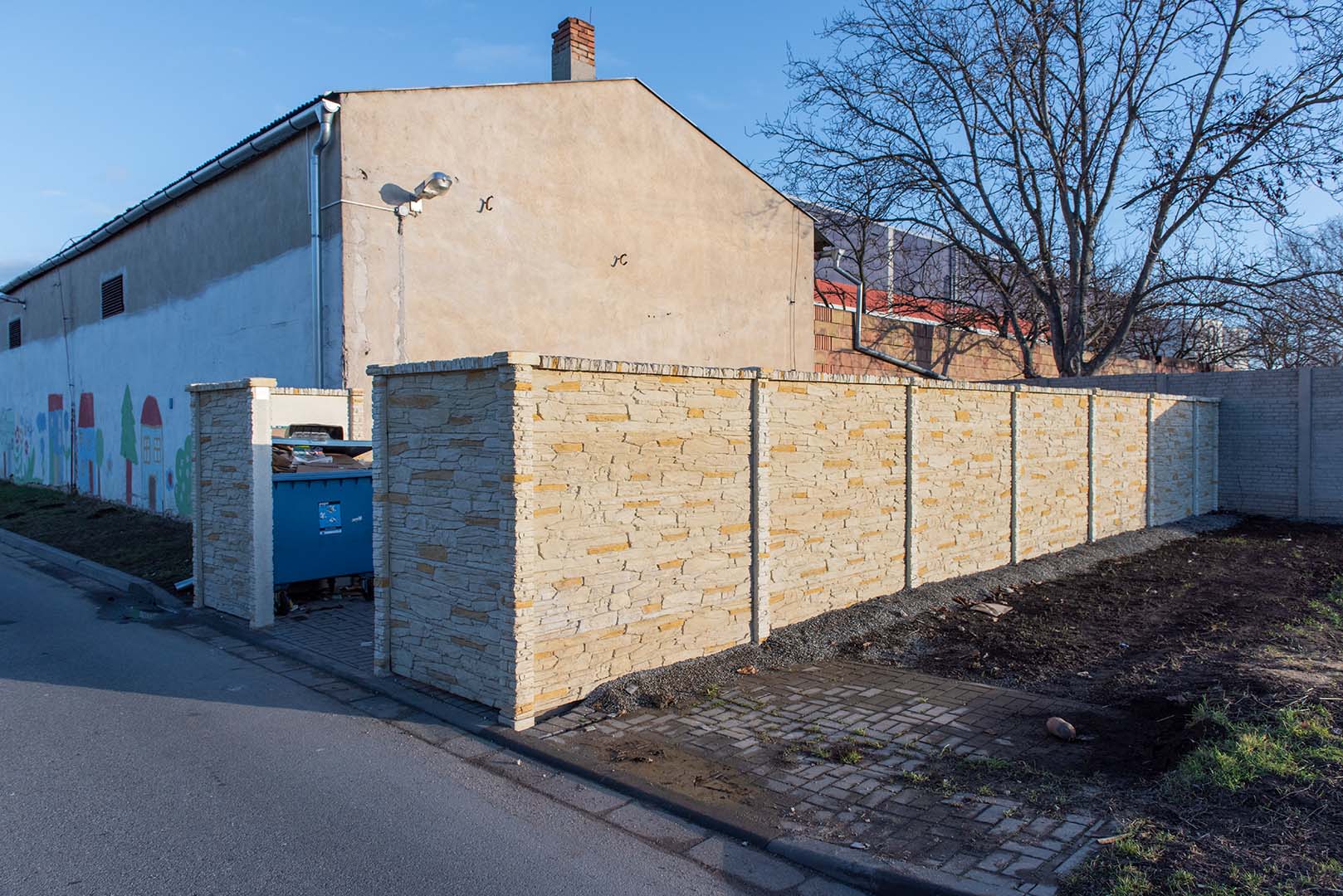 Betonové ploty pro veřejný prostor - BETONUS s.r.o.